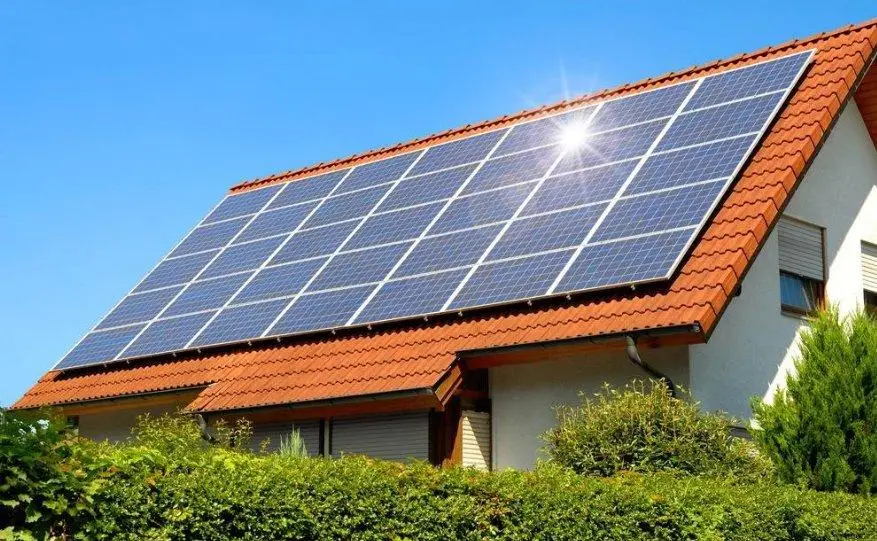 Installation solaire moderne